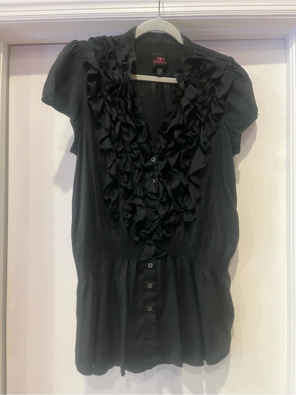 2b Bebe Black Ruffle Front Short Sleeve Blouse